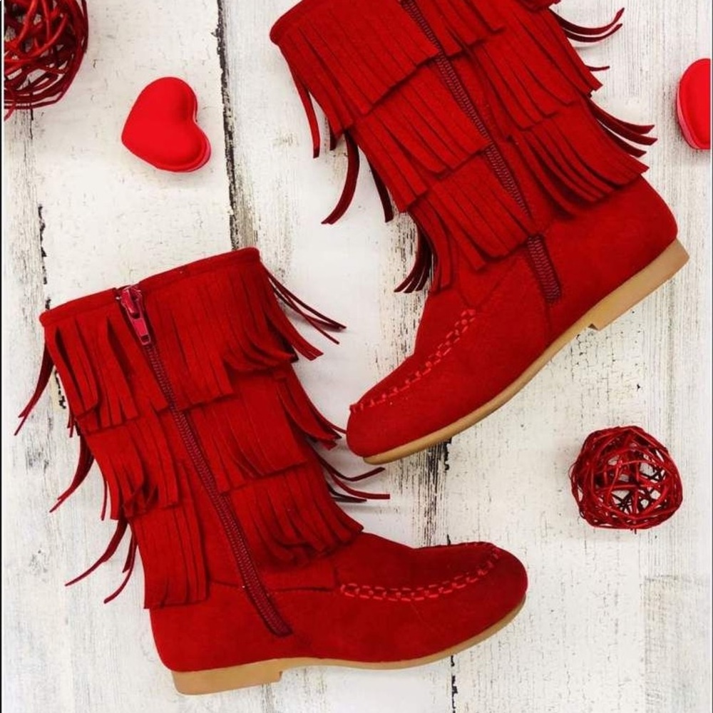 Little Girls faux suede tassel boots & matching h…